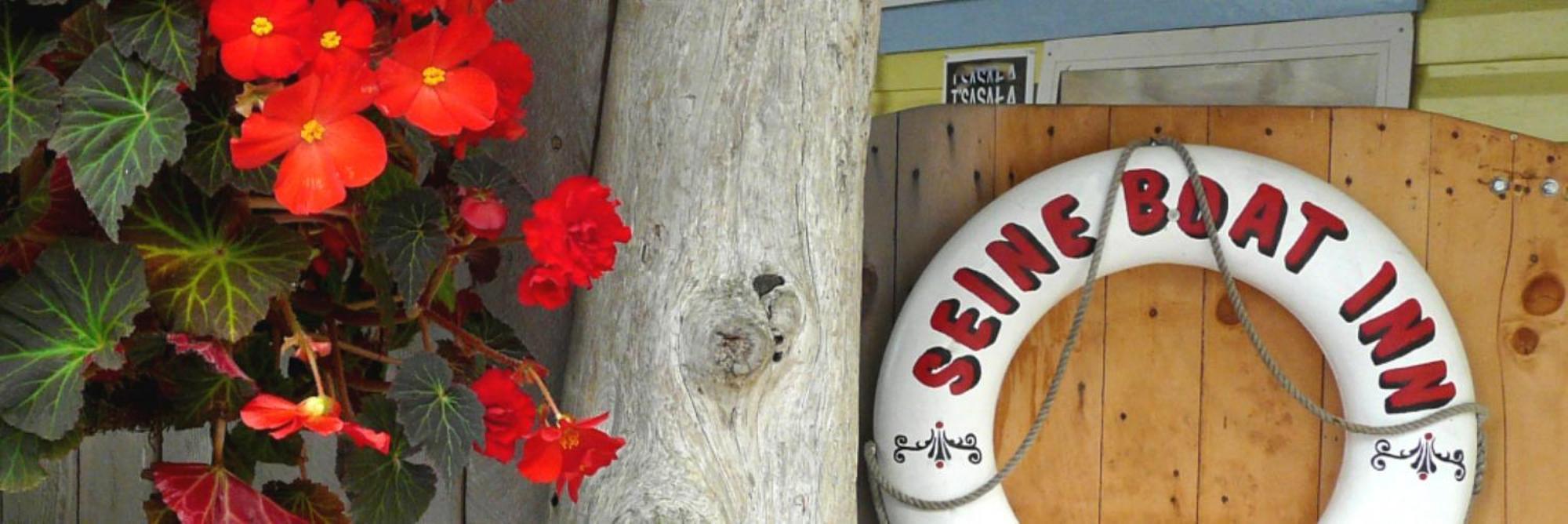Seine Boat Inn Alert Bay Dış mekan fotoğraf
