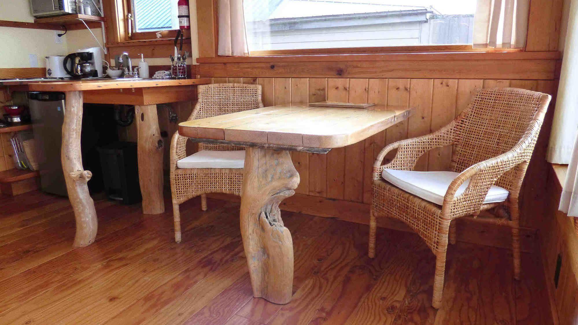 Seine Boat Inn Alert Bay Dış mekan fotoğraf
